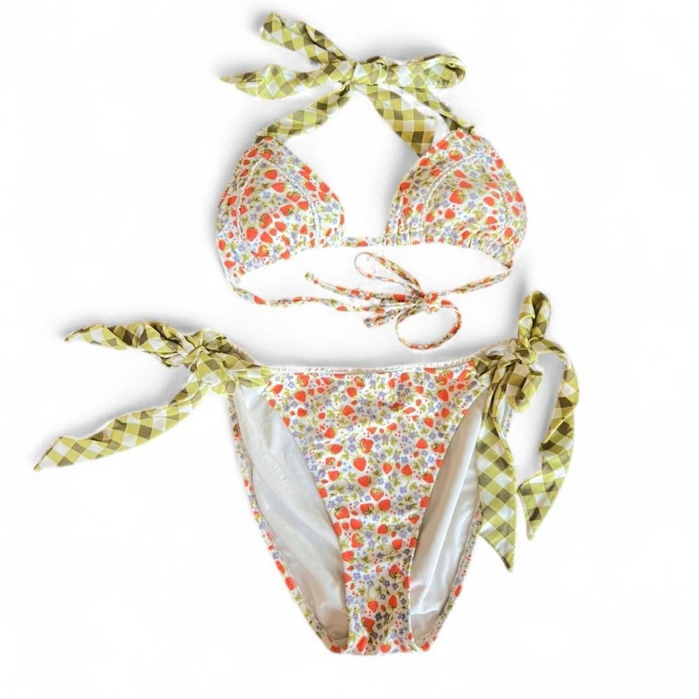 Rare Aerie Strawberry & Green Gingham Floral Bikini Set With Lace Edges